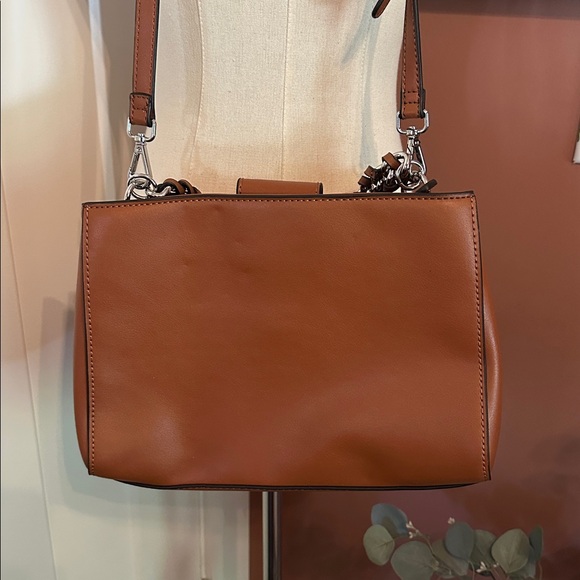 NWOT Guess Hillsdale Elegant Dark tan braided chain detail crossbody satchel bag - Picture 4 of 13